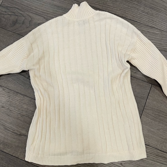 knit sweater - Picture 4 of 4